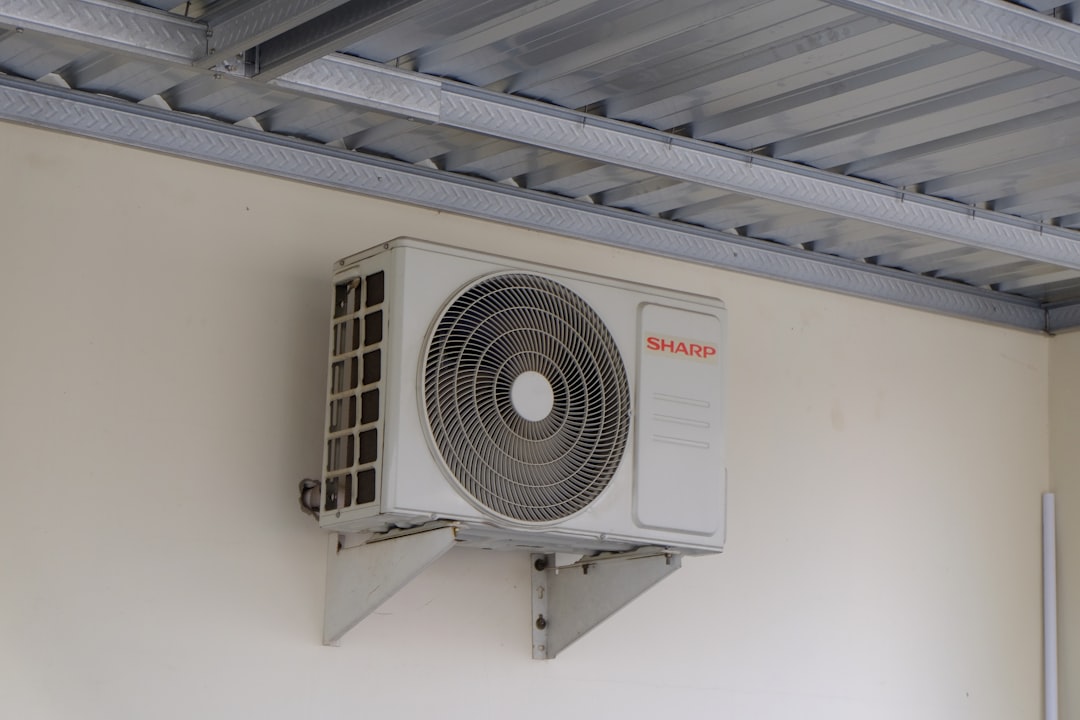 AC Turns On And Off Every Few Minutes – Short Cycling Explained